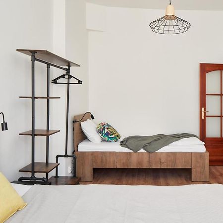 Prague Days - Spacious 3Bdr Apartment - Trendy Neighbourhood Zewnętrze zdjęcie